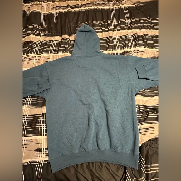 This is a size large, Lincoln Outfitters blue truck and flag hoodie - Picture 3 of 4